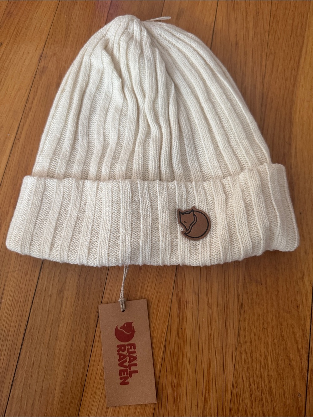 QCream Ribbed Knit Beanie